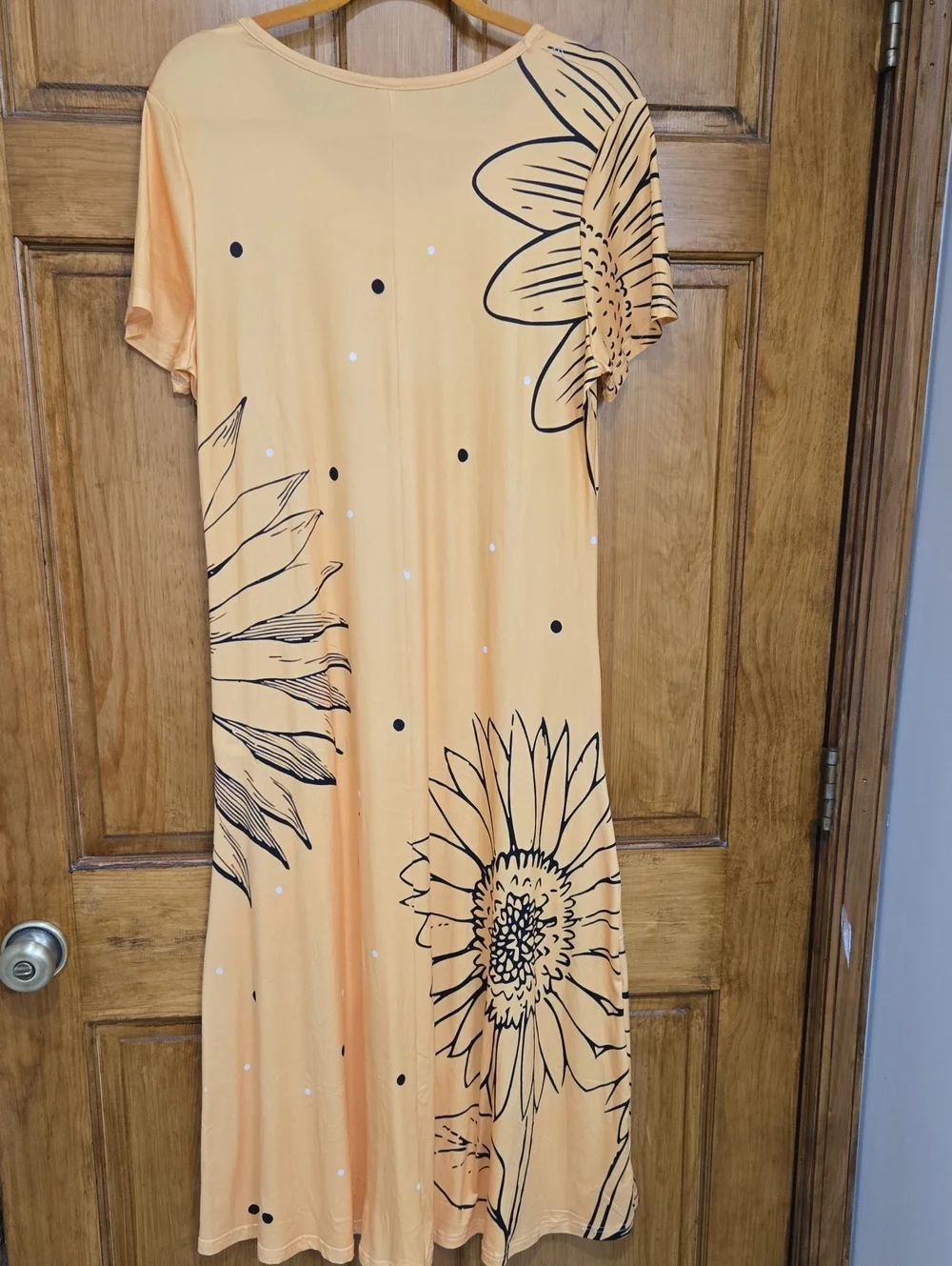 Yellow A-line Midi Dress Featuing A Sunflower Pattern And Large Pockets - Picture 2 of 4
